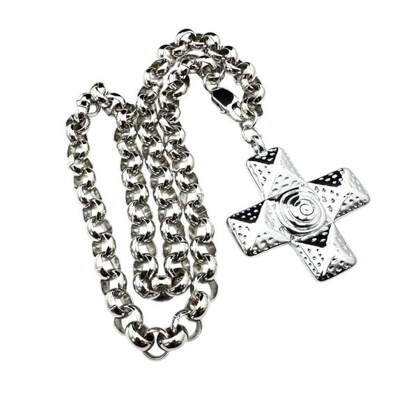 Maltese Cross Pendant Necklace 18K White Gold Plated Perfect for Layering - Picture 3 of 4